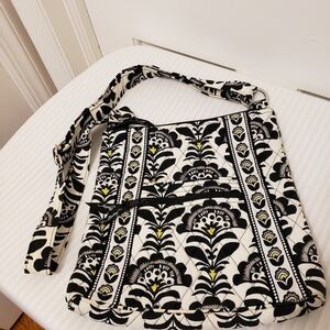 EC Vera Bradley Retired Pattern "Fanfare" Print Hipster, lightweight, preppy